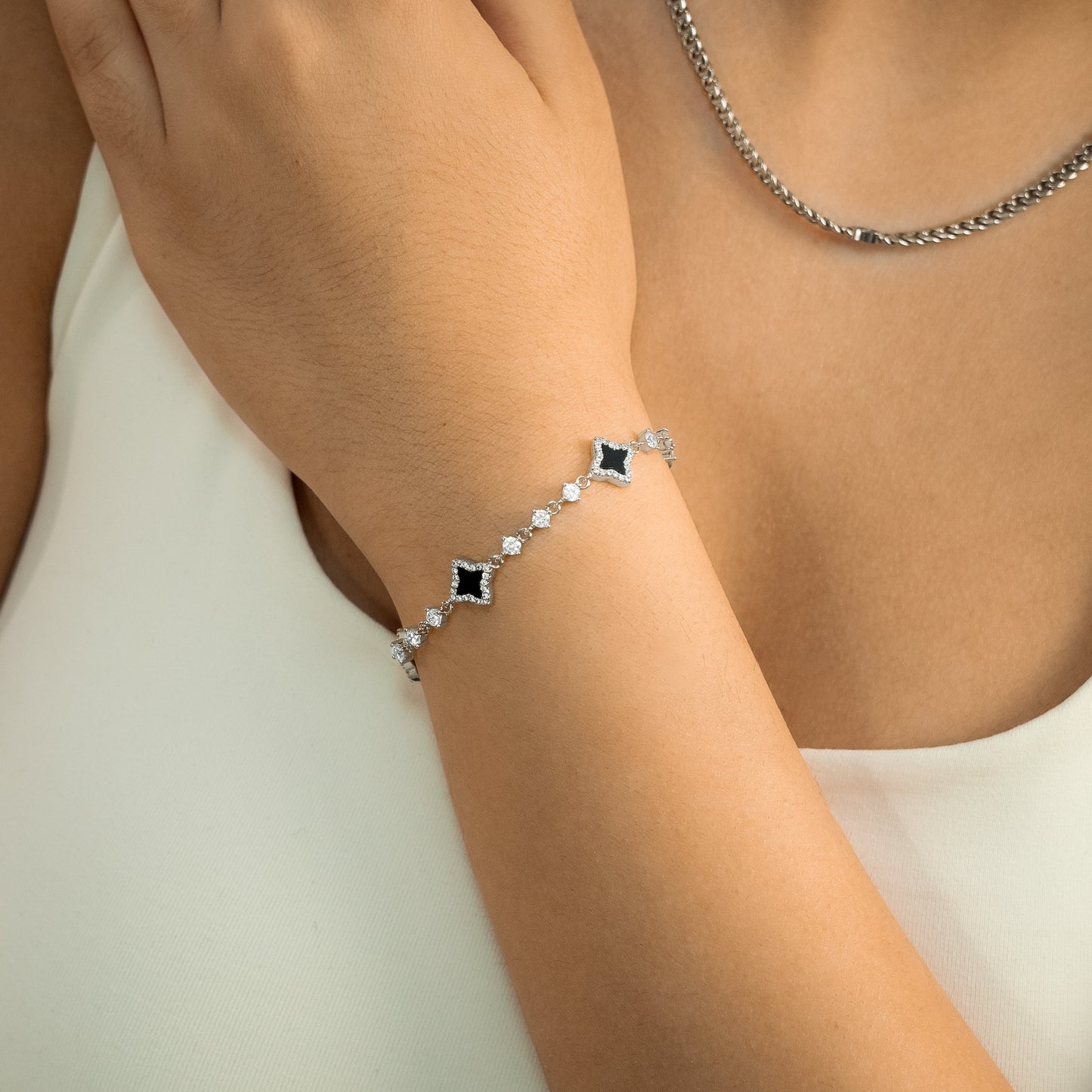 Bracelet Flower Tennis Argenté - Motif Noir