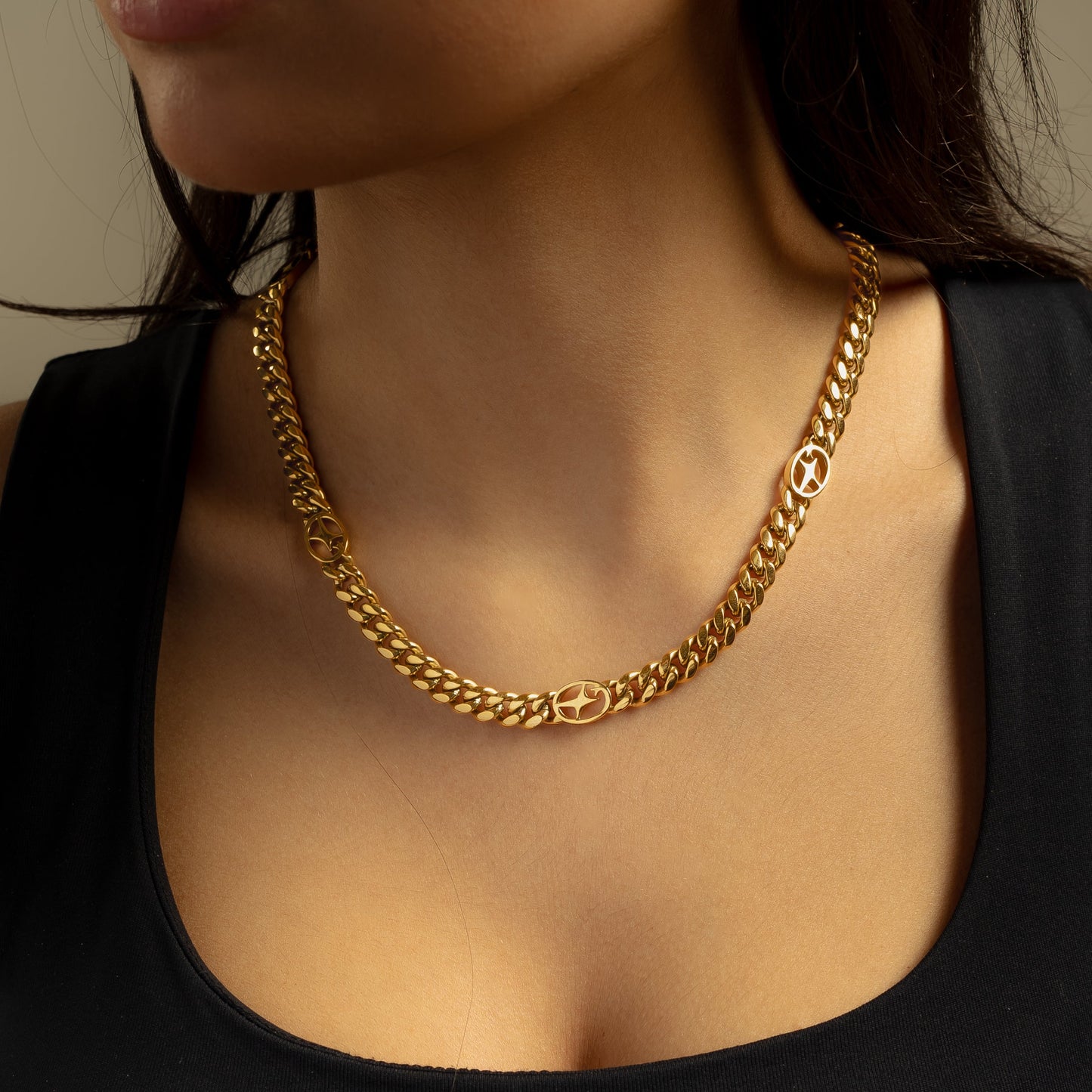 Chaîne Cuban link 8 mm Signature Dorée