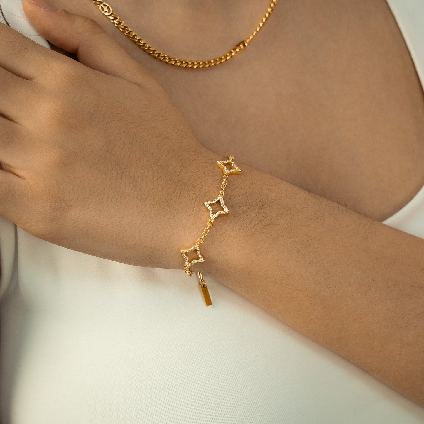 Bracelet Hollow Flower Doré