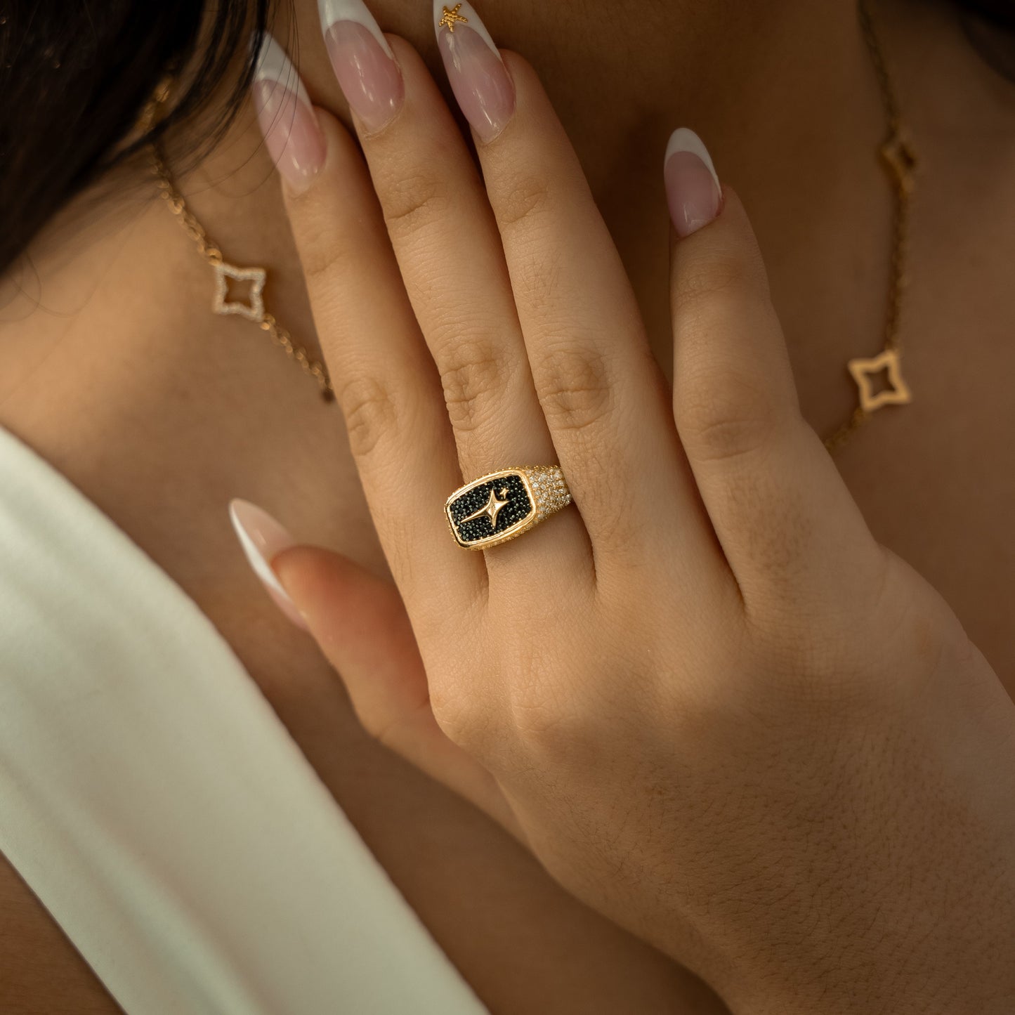 Iced Rectangle signet ring dorée