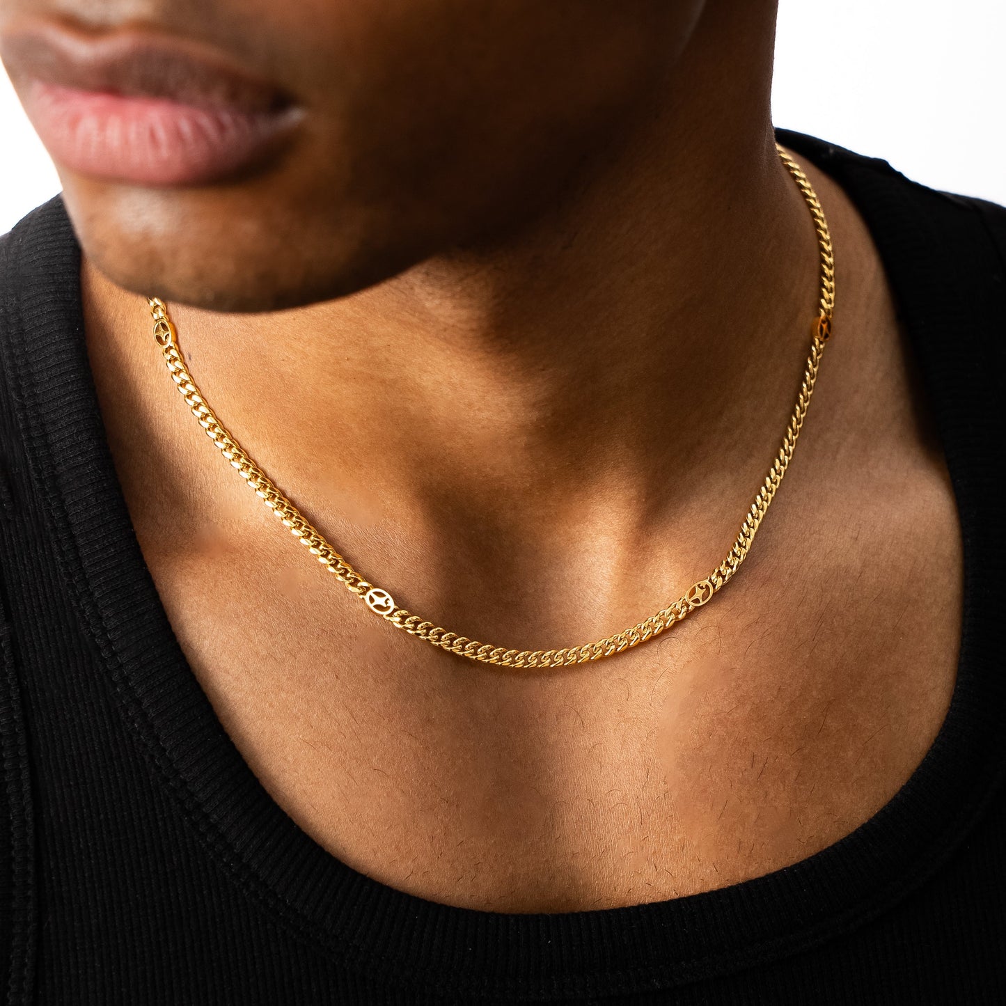 Chaîne Cuban link 4 mm Signature Dorée