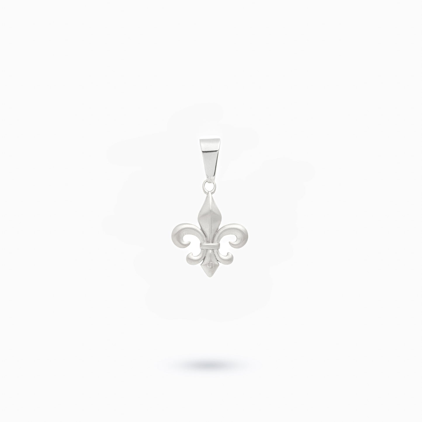 Fleur de lys argentée (sans pierres)